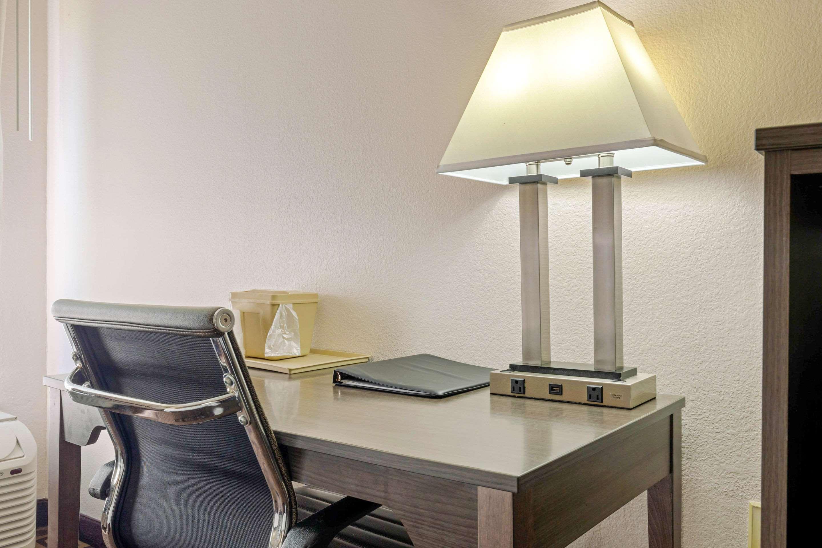 Quality Inn High Point - Archdale Екстер'єр фото