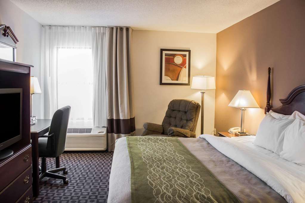 Quality Inn High Point - Archdale Номер фото