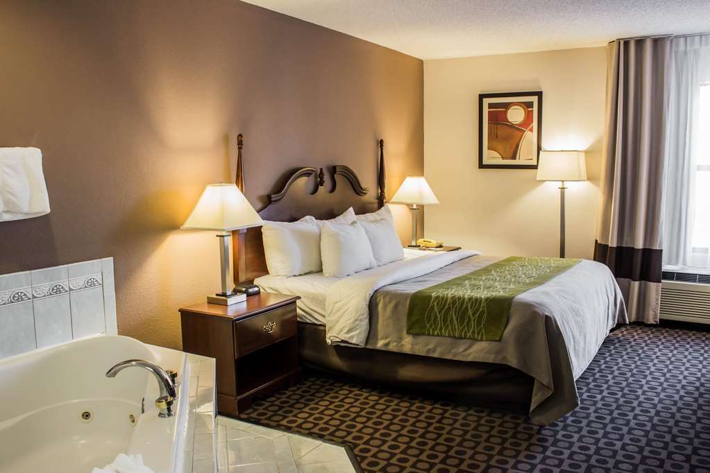 Quality Inn High Point - Archdale Номер фото